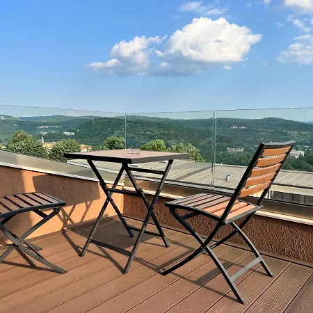Amazing View And Cozy Atmosphere Veliko Tŭrnovo Exterior photo