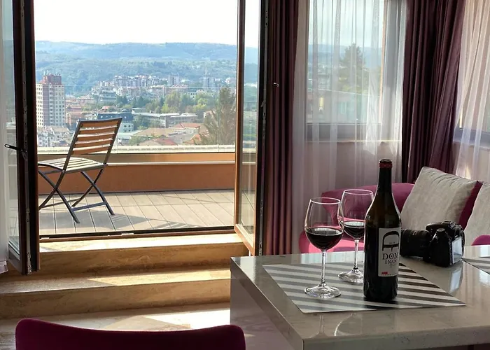 Amazing View And Cozy Atmosphere
